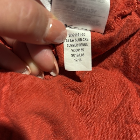 Old Navy Everywhere red tee size xl tall - Picture 10 of 10